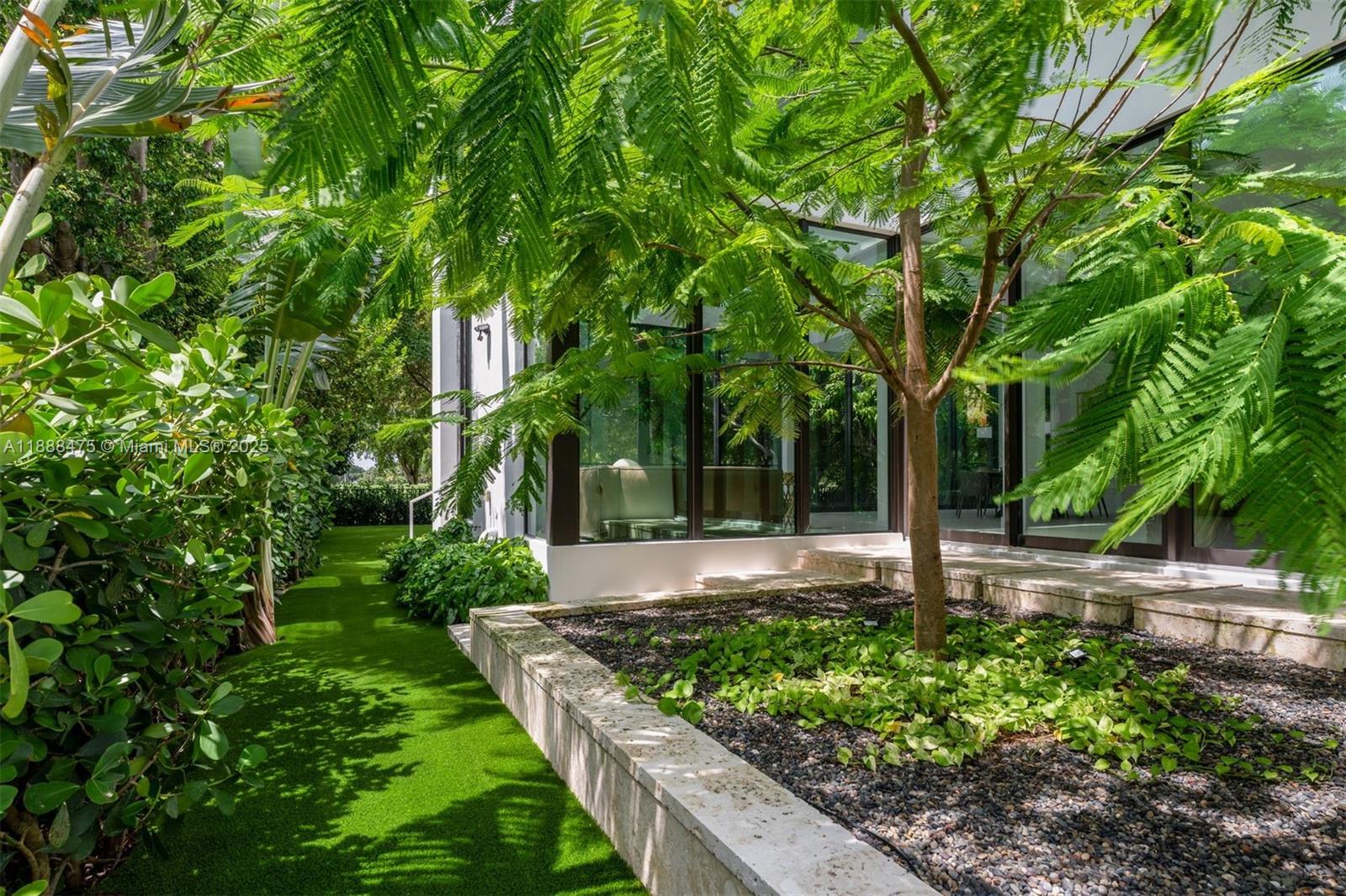 MID GOLF SUB 1ST ADDN - Residential