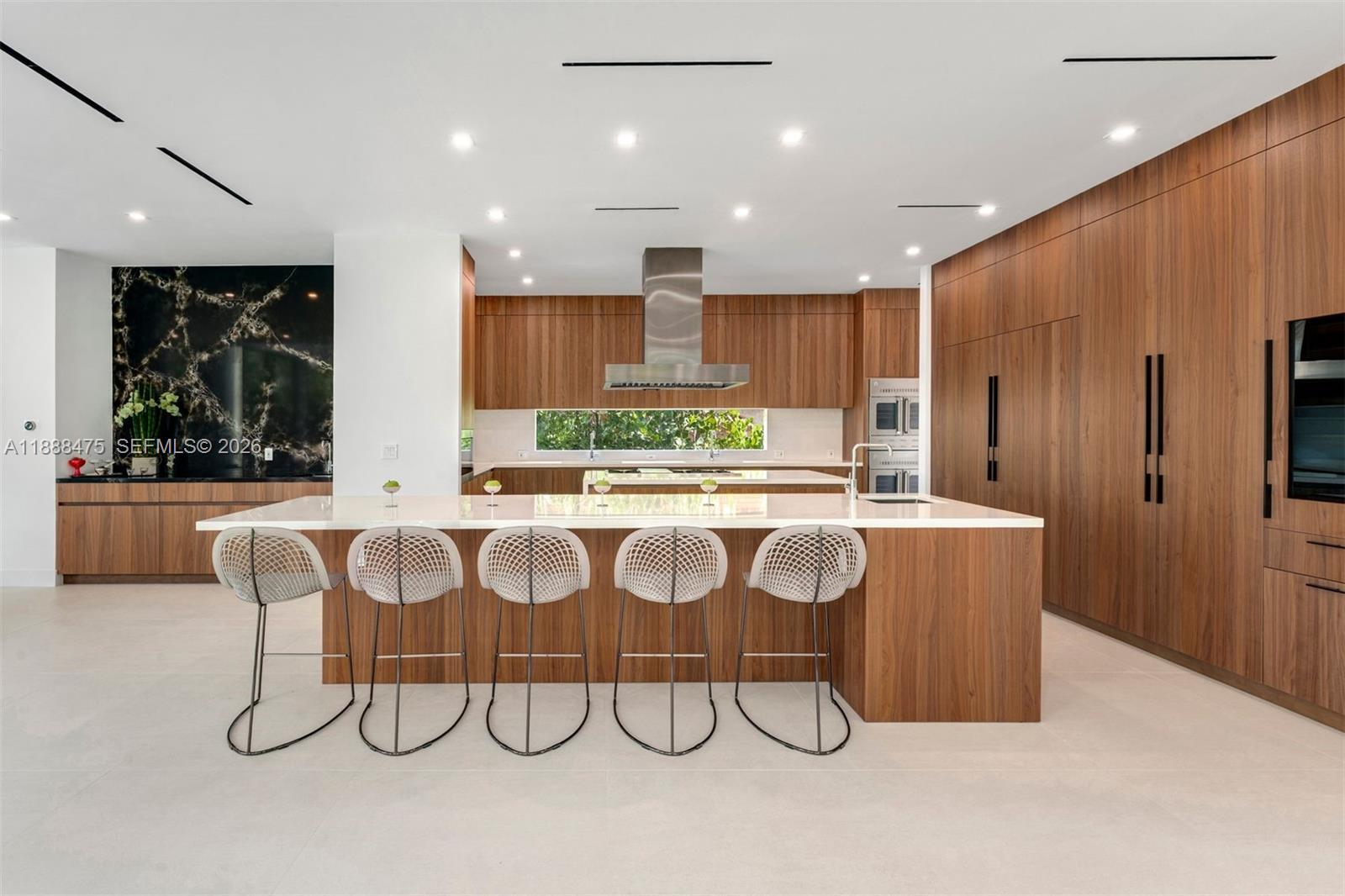 MID GOLF SUB 1ST ADDN - Residential