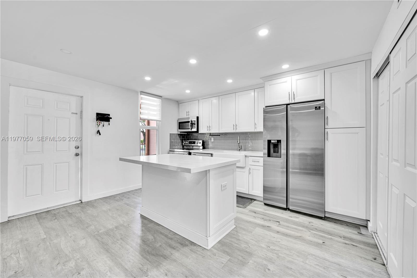 KENDALE LAKES NORTH SEC 7 - Residential Lease