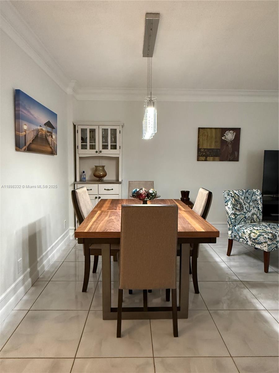 CASTLE APARTMENTS 11 COND - Residential