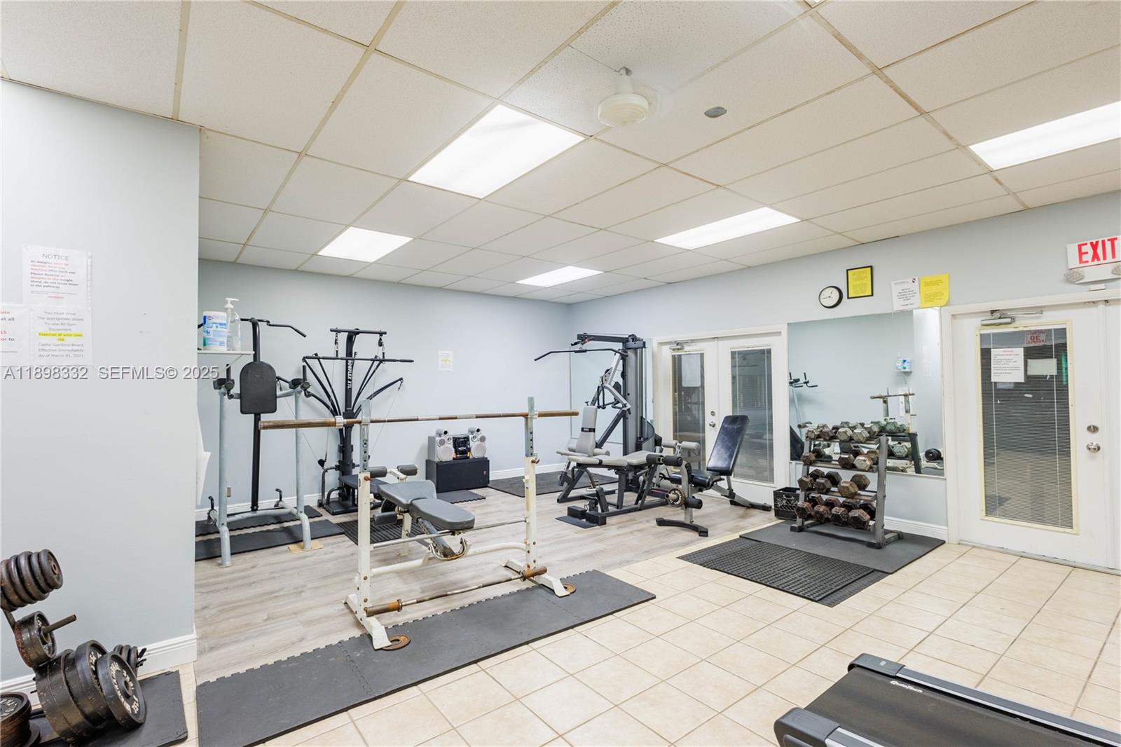 CASTLE APARTMENTS 11 COND - Residential