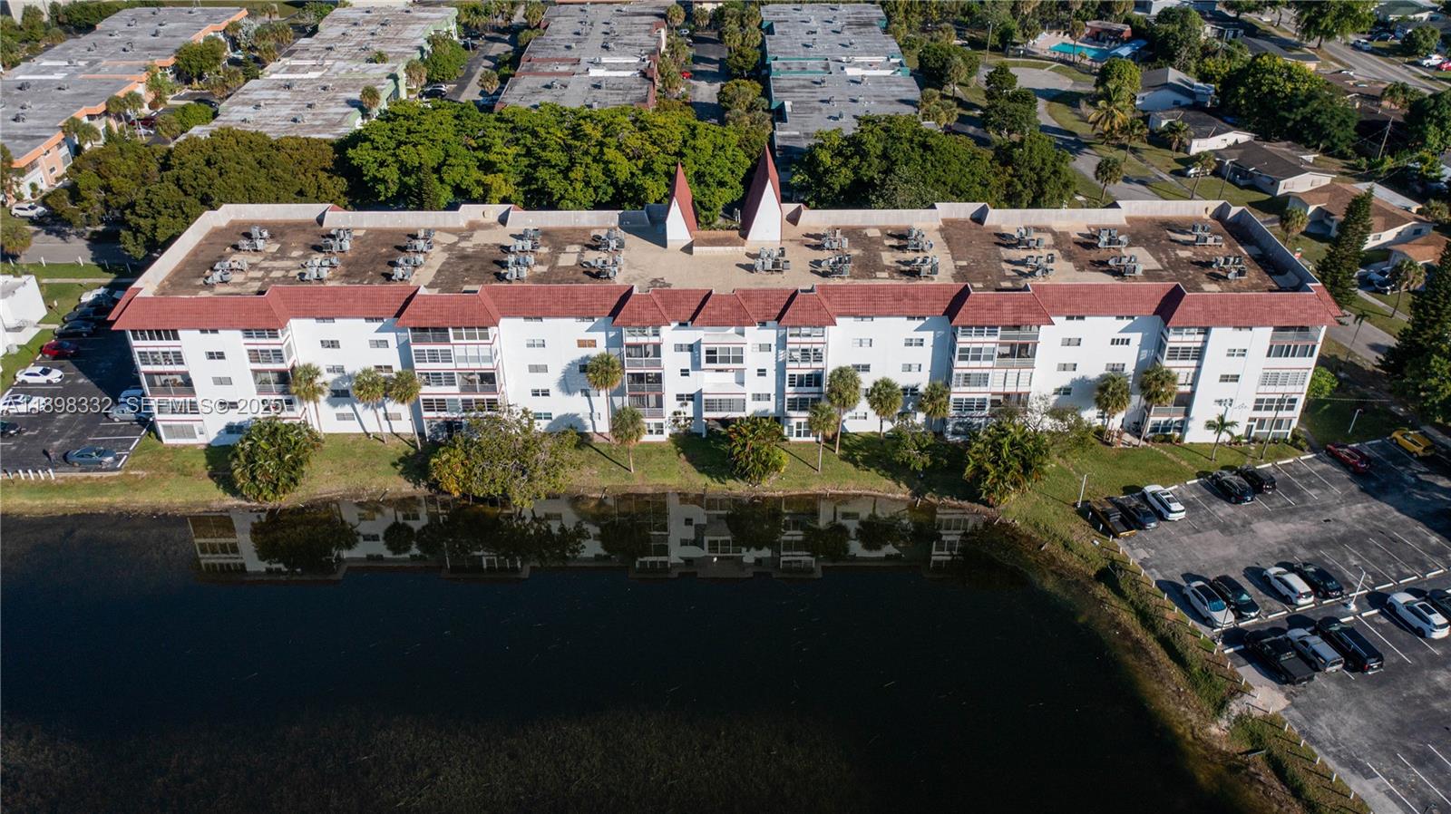 CASTLE APARTMENTS 11 COND - Residential