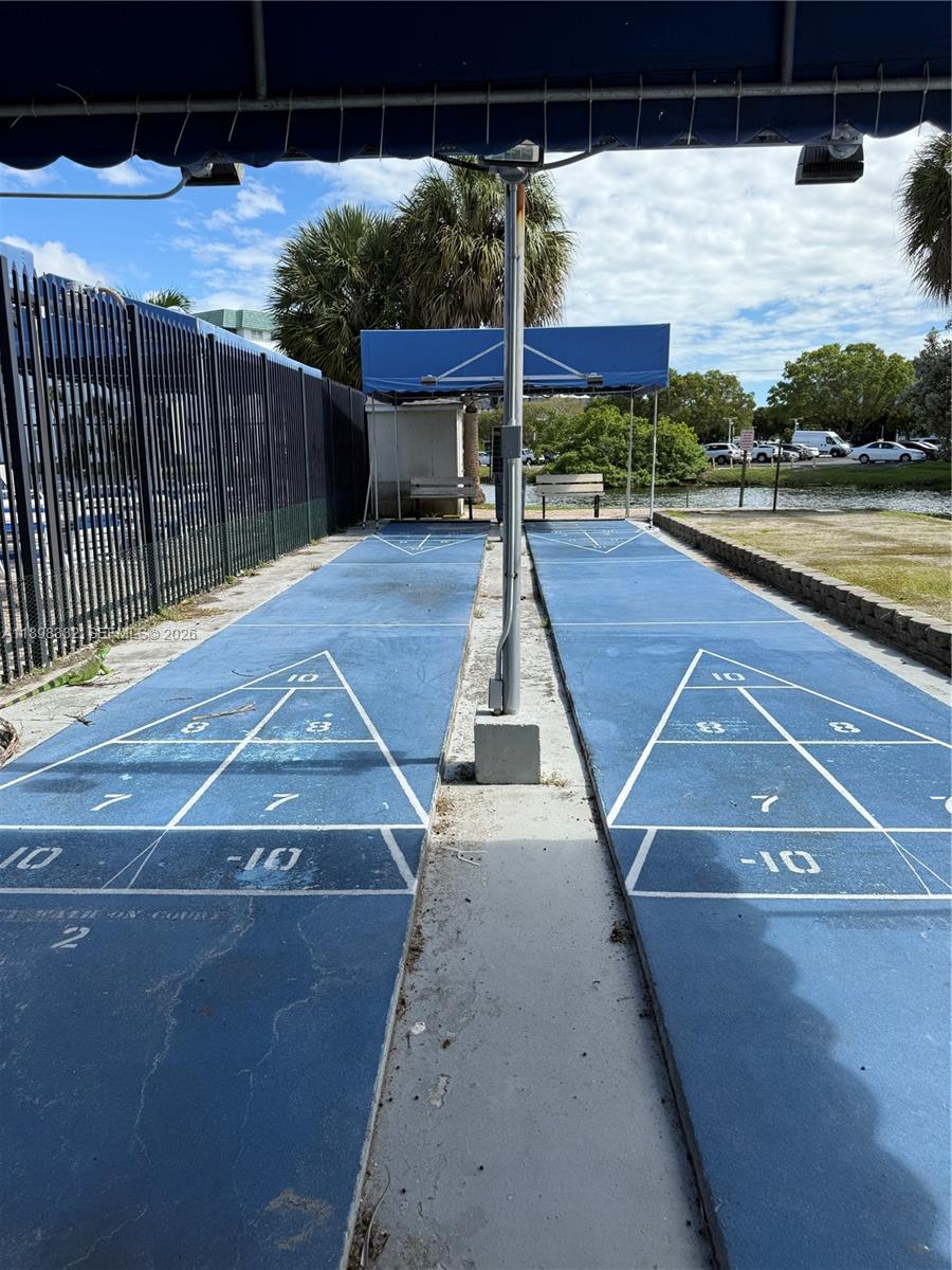 CASTLE APARTMENTS 11 COND - Residential