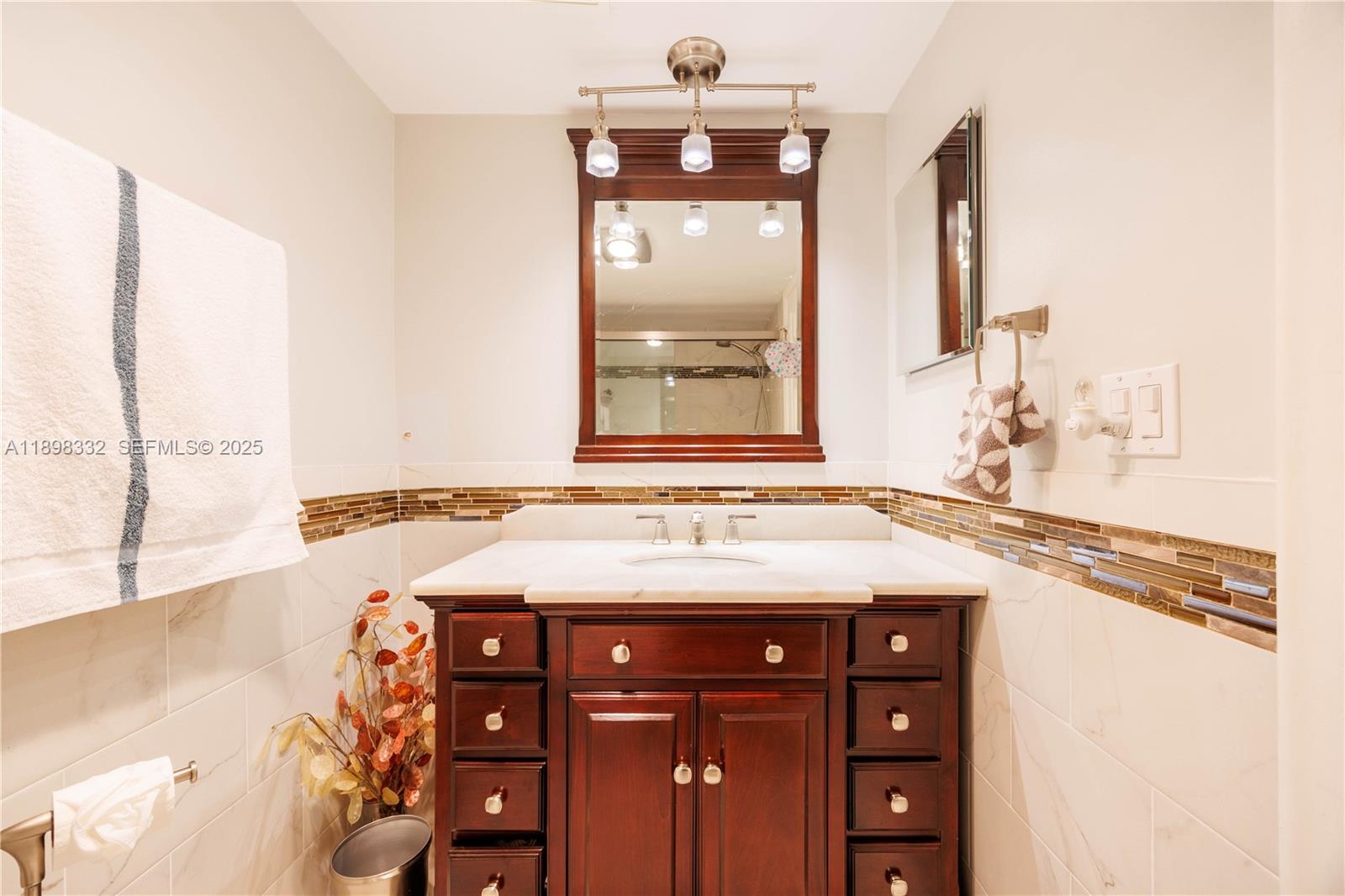 CASTLE APARTMENTS 11 COND - Residential