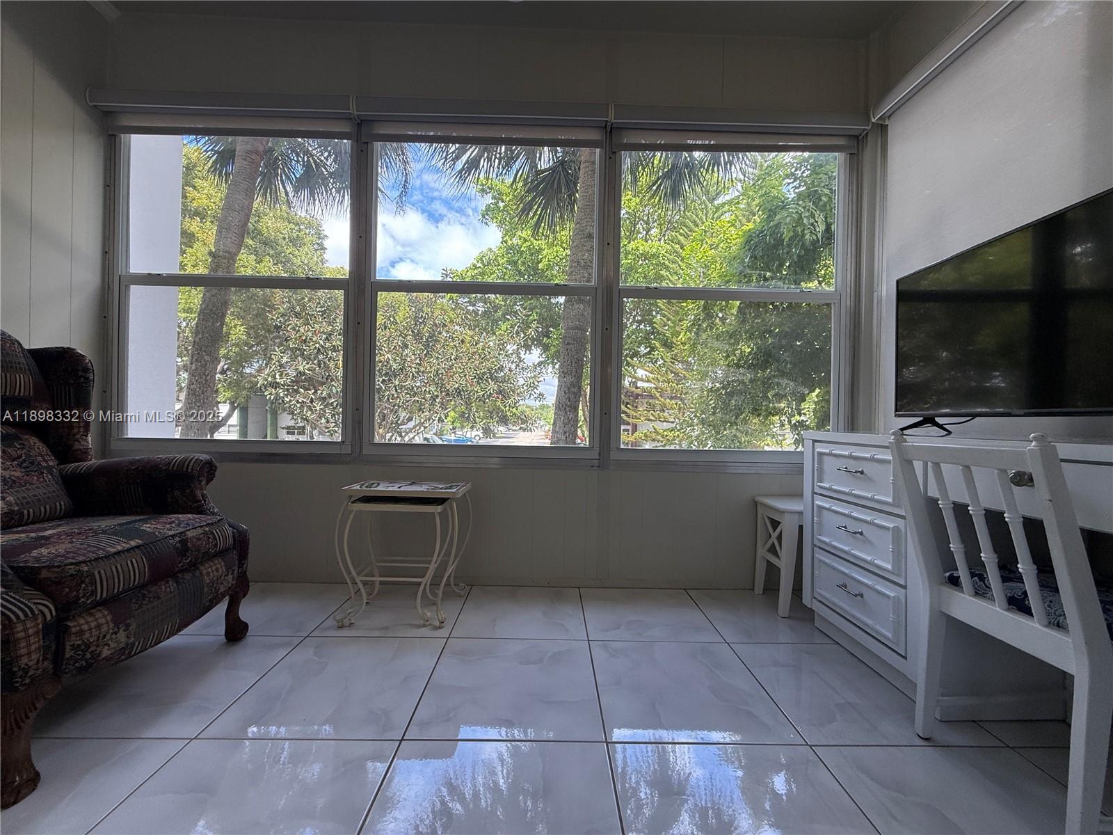 CASTLE APARTMENTS 11 COND - Residential