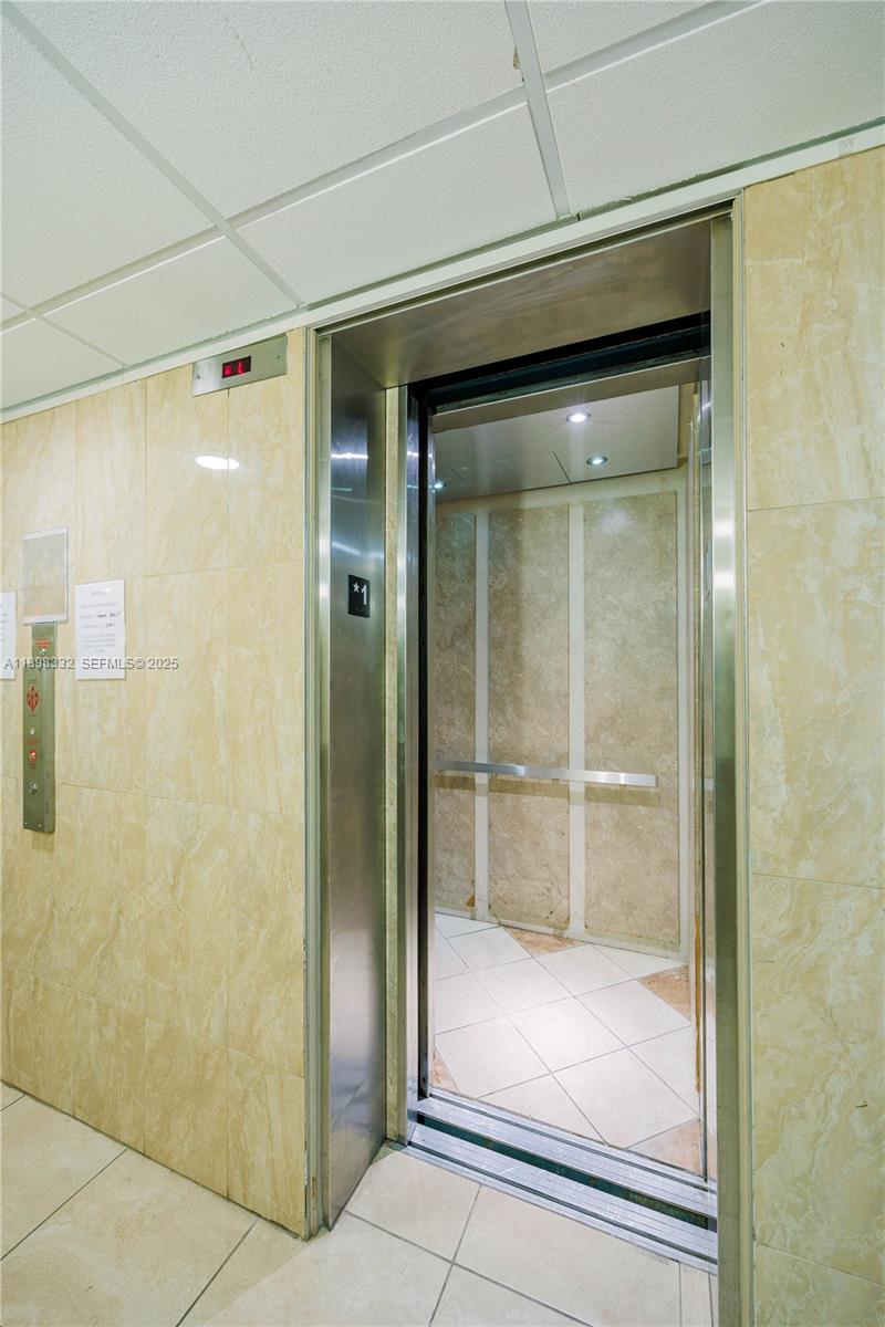 CASTLE APARTMENTS 11 COND - Residential