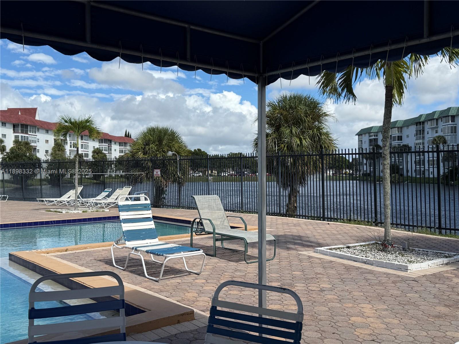 CASTLE APARTMENTS 11 COND - Residential