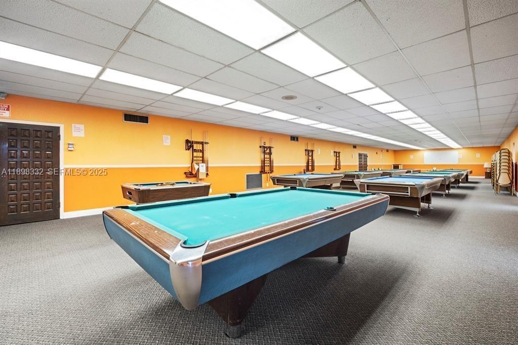 CASTLE APARTMENTS 11 COND - Residential