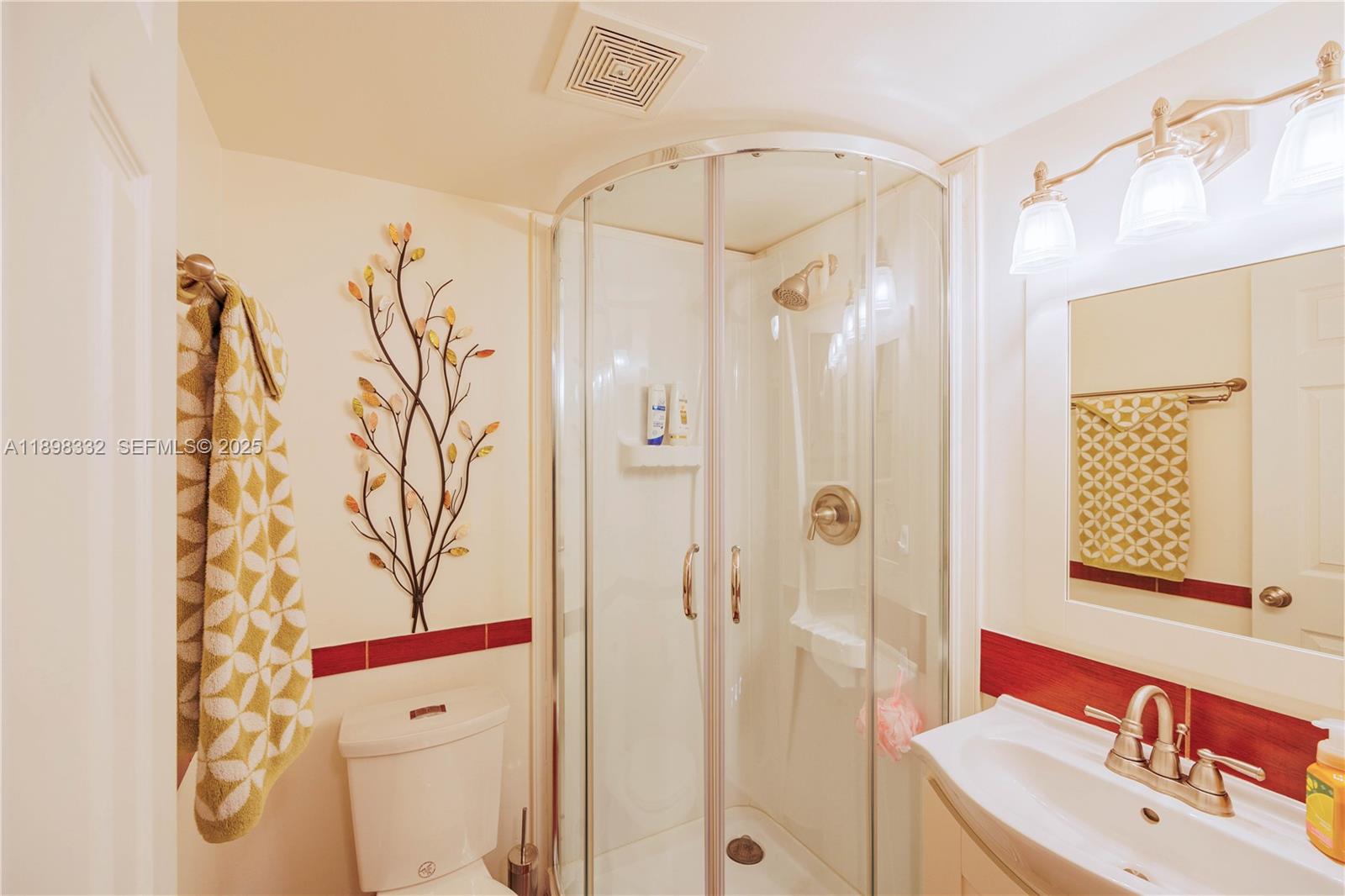 CASTLE APARTMENTS 11 COND - Residential