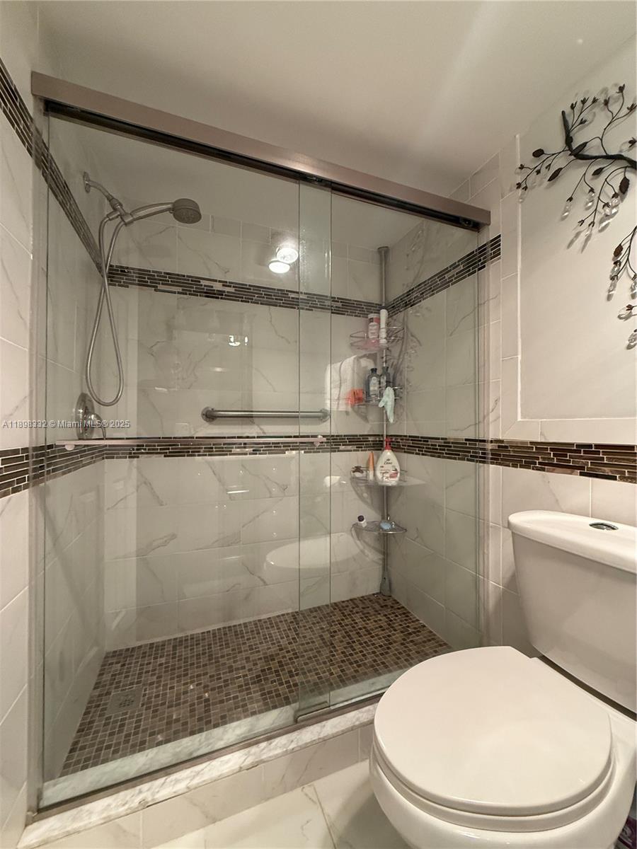 CASTLE APARTMENTS 11 COND - Residential