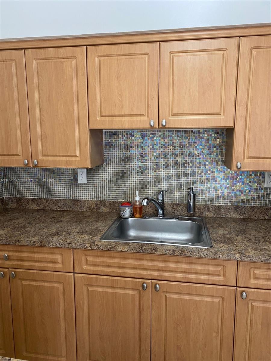 GARDEN FRONT VILLAS CONDO - Residential Lease