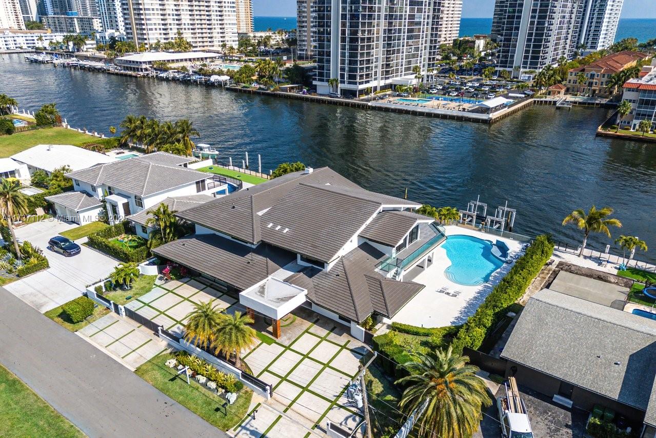 GOLDEN ISLES SEC A REV PL - Residential