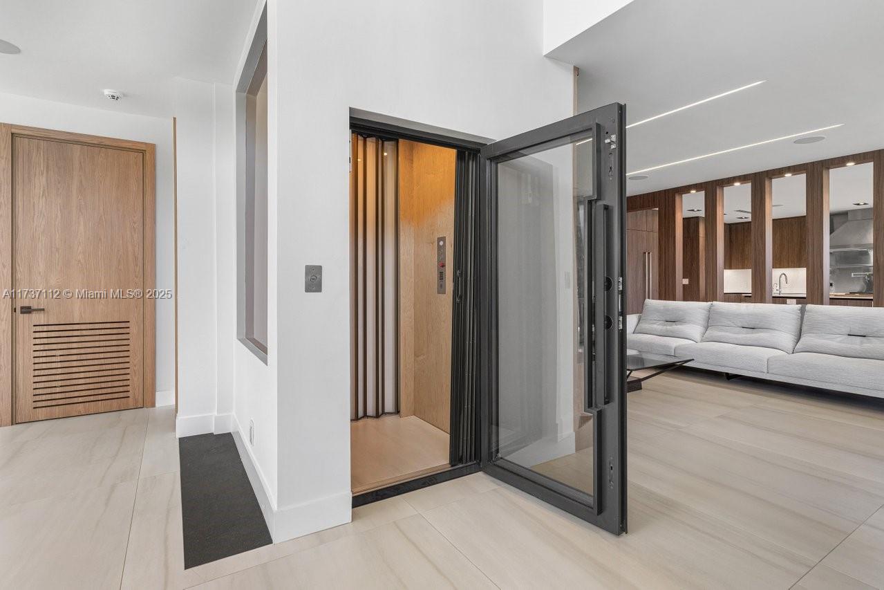 GOLDEN ISLES SEC A REV PL - Residential