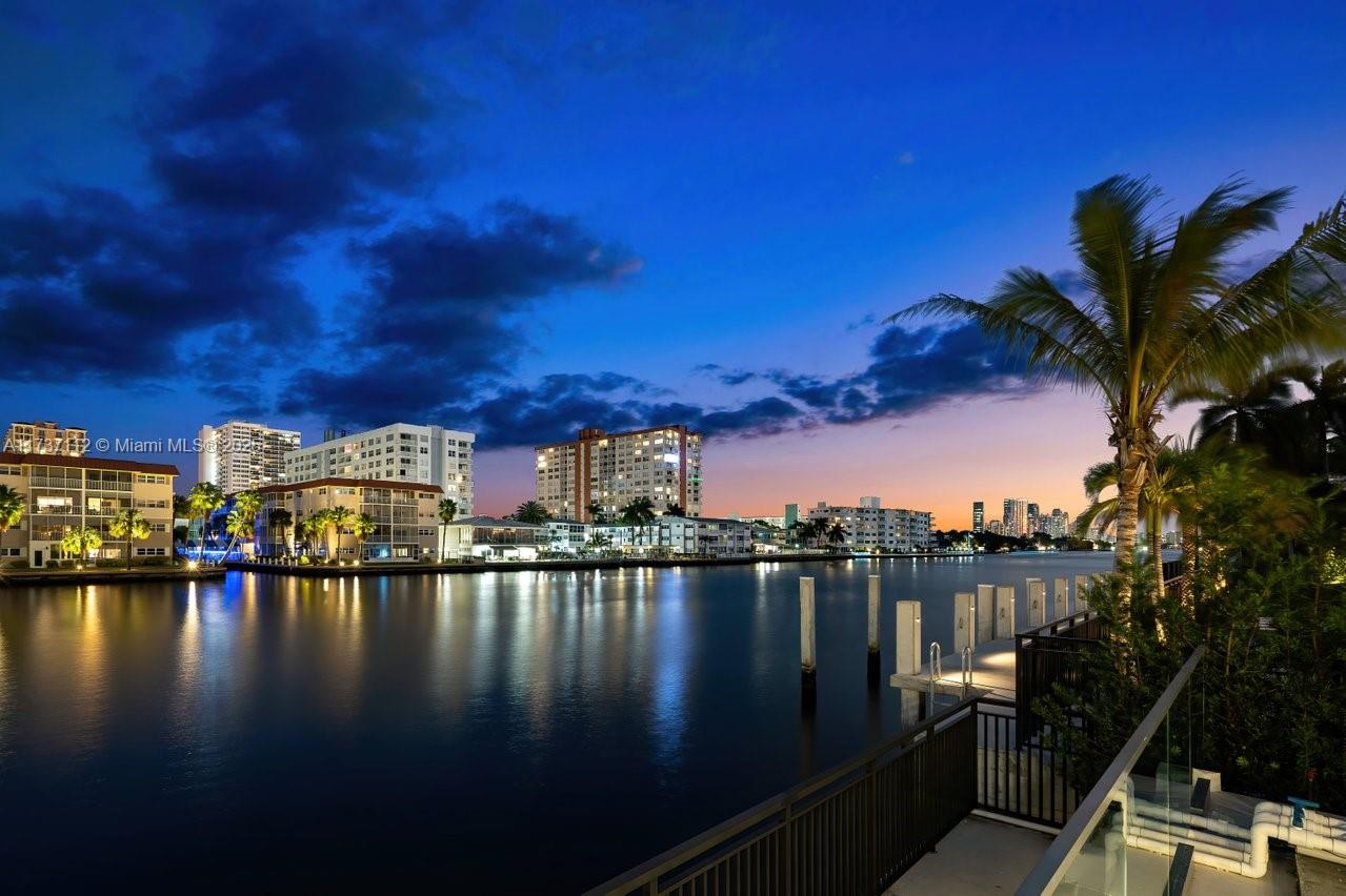 GOLDEN ISLES SEC A REV PL - Residential