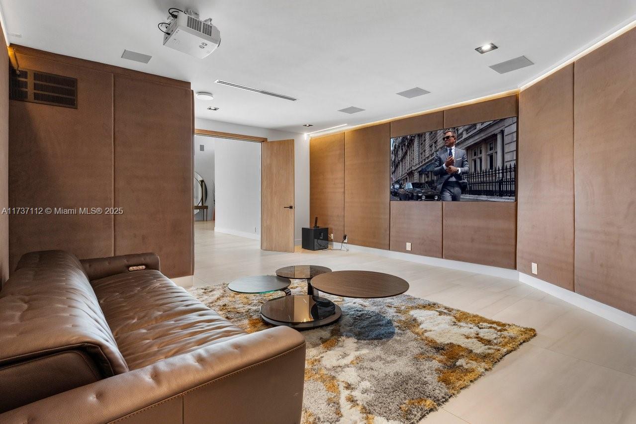 GOLDEN ISLES SEC A REV PL - Residential