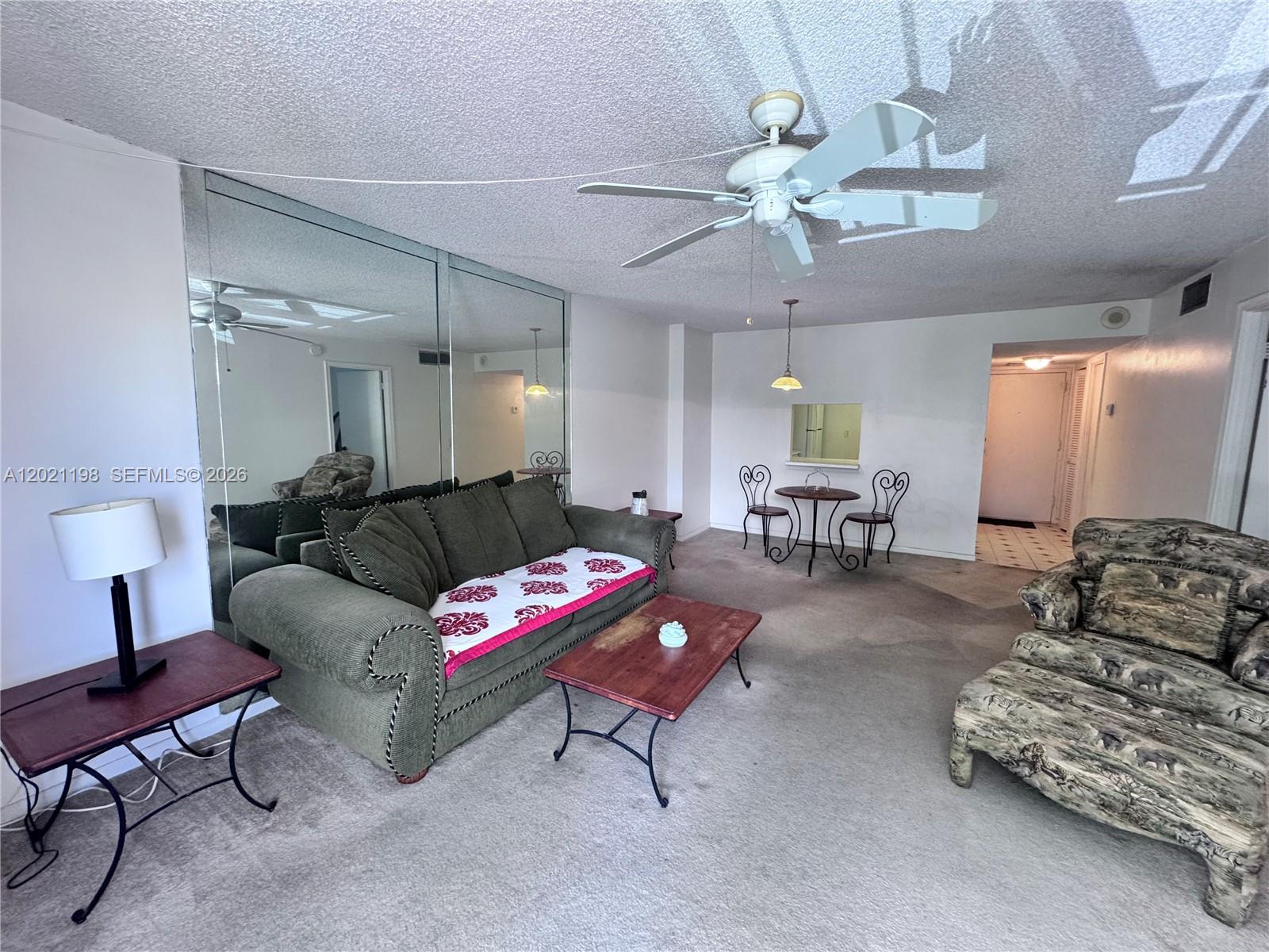 1800 N Andrews Ave 2E