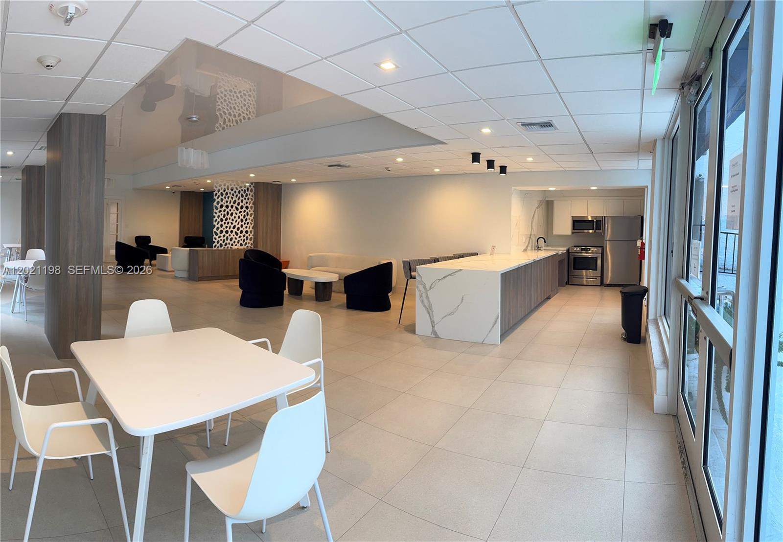 DRAKE TOWER CONDO - Residential