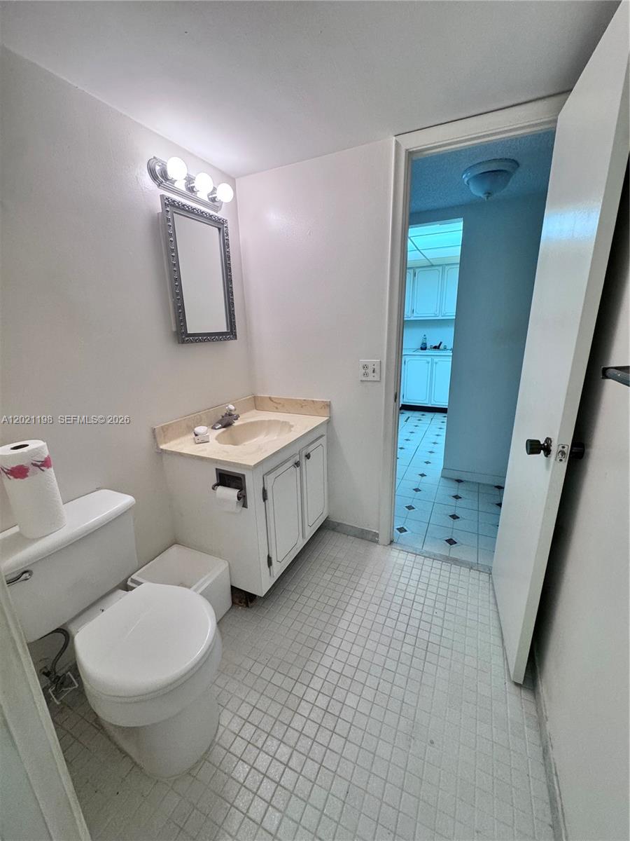 DRAKE TOWER CONDO - Residential