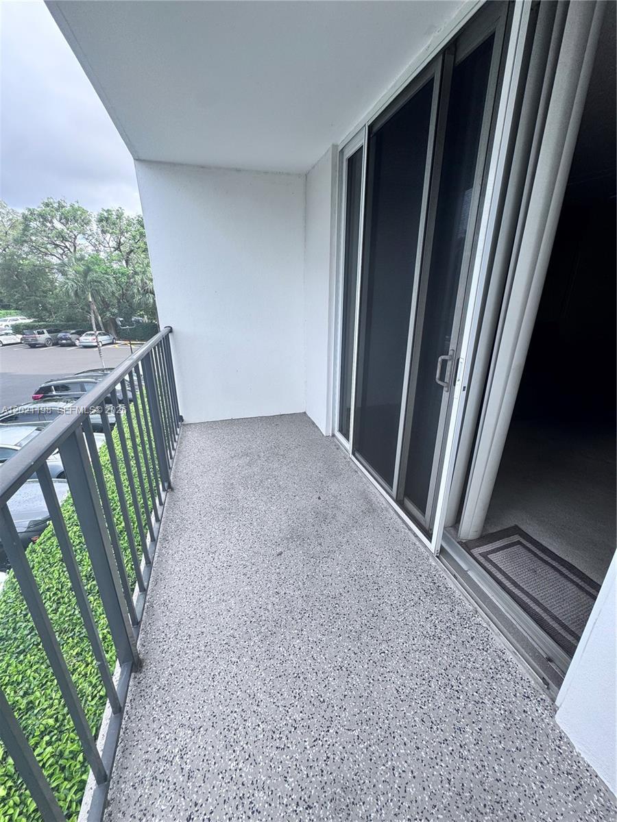 DRAKE TOWER CONDO - Residential