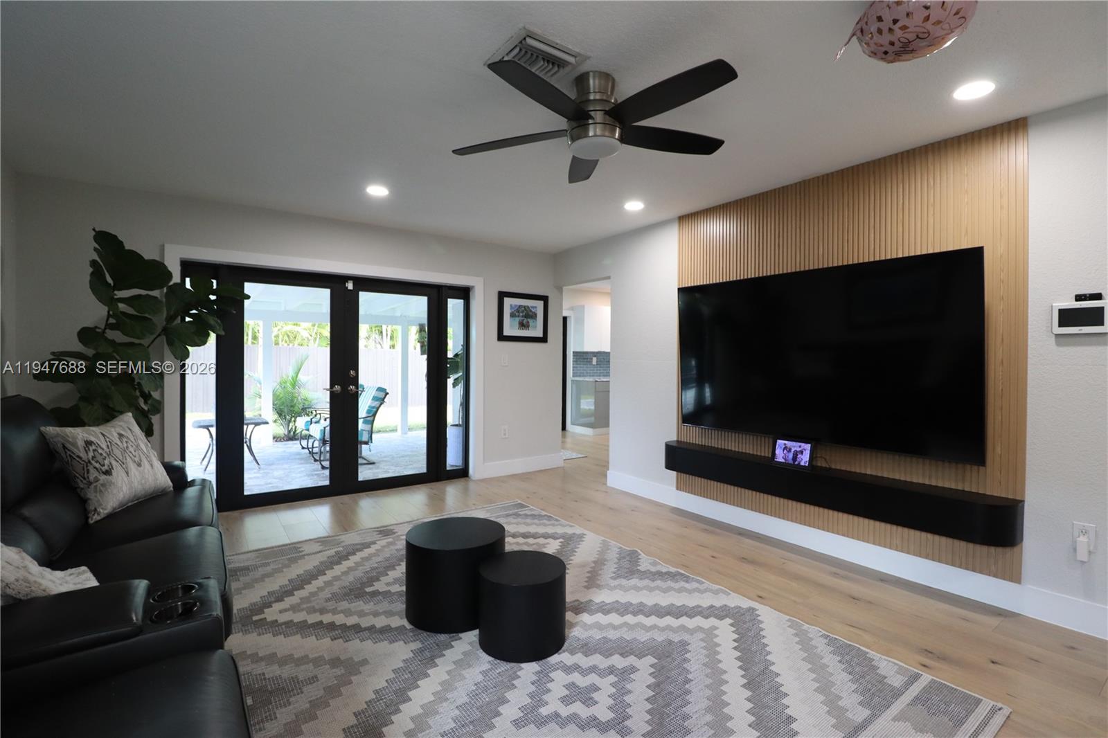 KENDALL PLACE 1ST ADDN - Residential