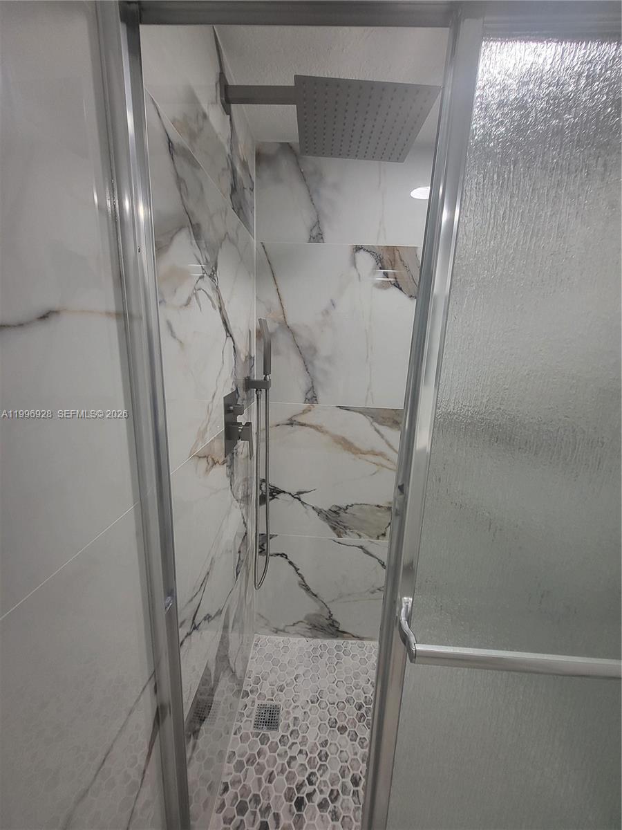 COURTYARDS OF HIALEAH CON - Residential Lease