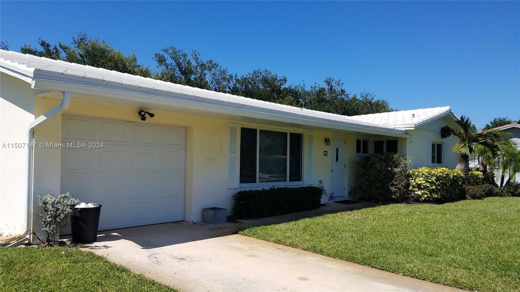 Photo of 63 Azalea Cir, Tequesta, FL 33469 (MLS # A11507187)