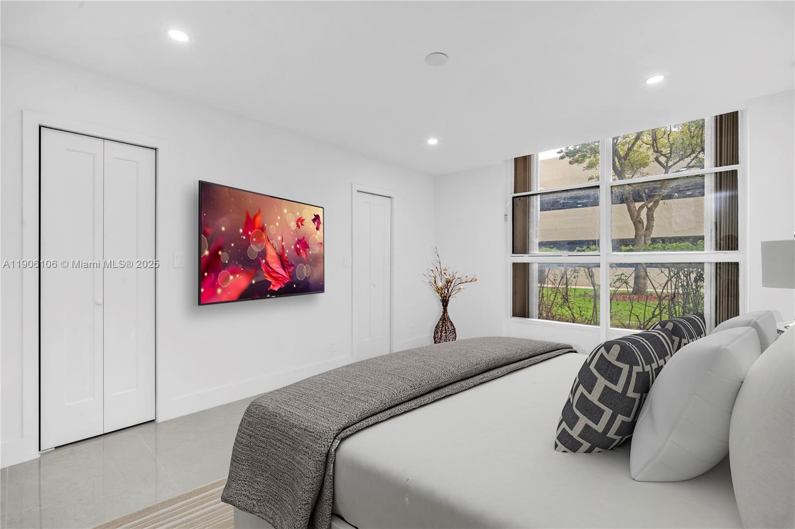 TOWER AT BISCAYNE COVE CO - Residential Lease