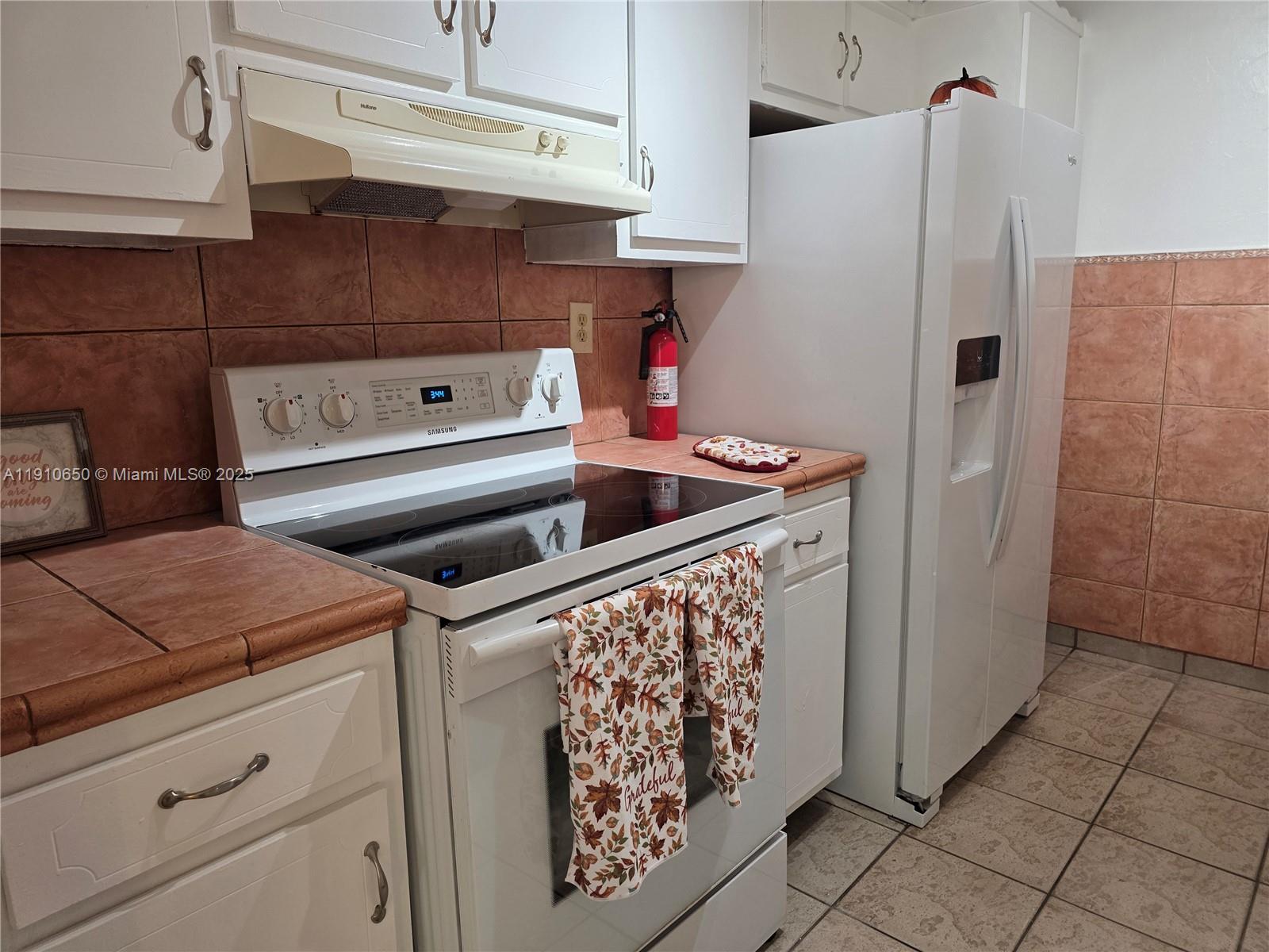 KENDALL ACRES CONDO BLDG - Residential Lease