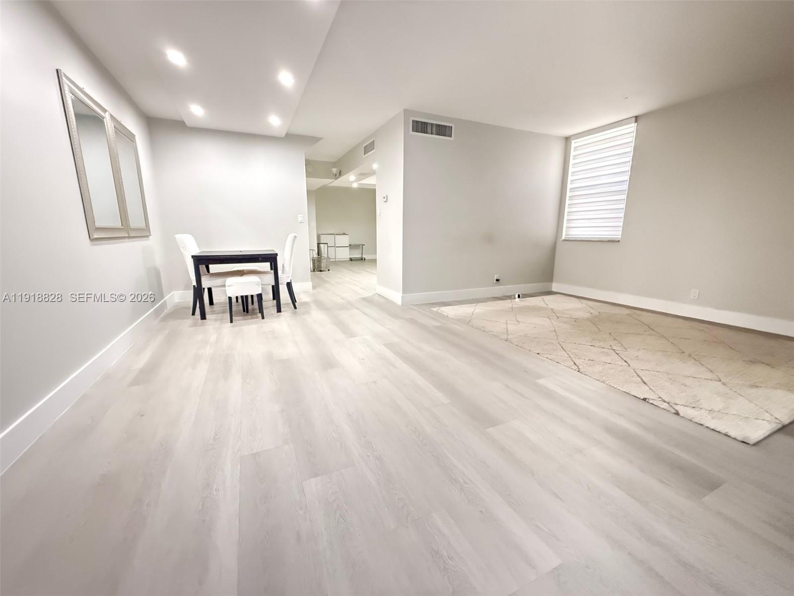 VILLA DORADA CONDO NO 2 - Residential