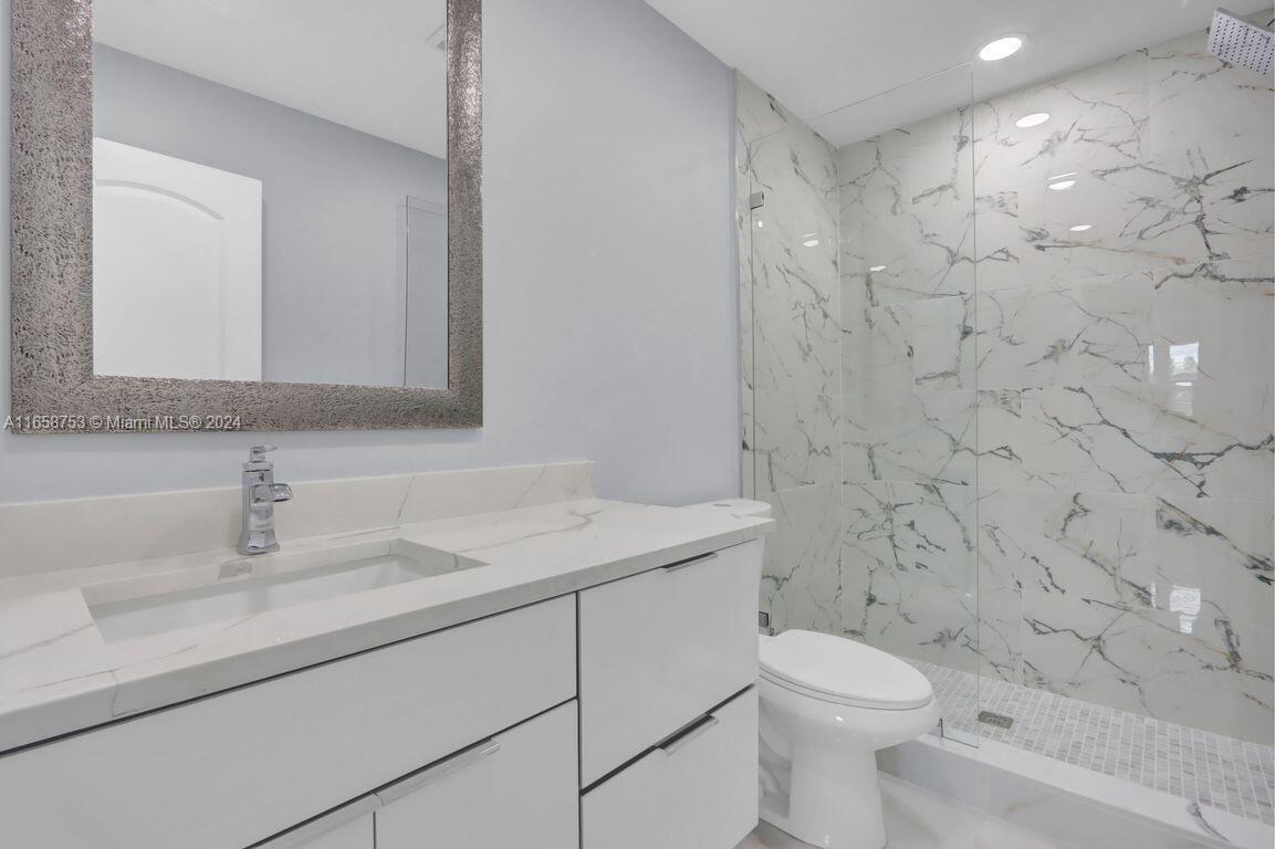 EDGEWATER PARK - Residential