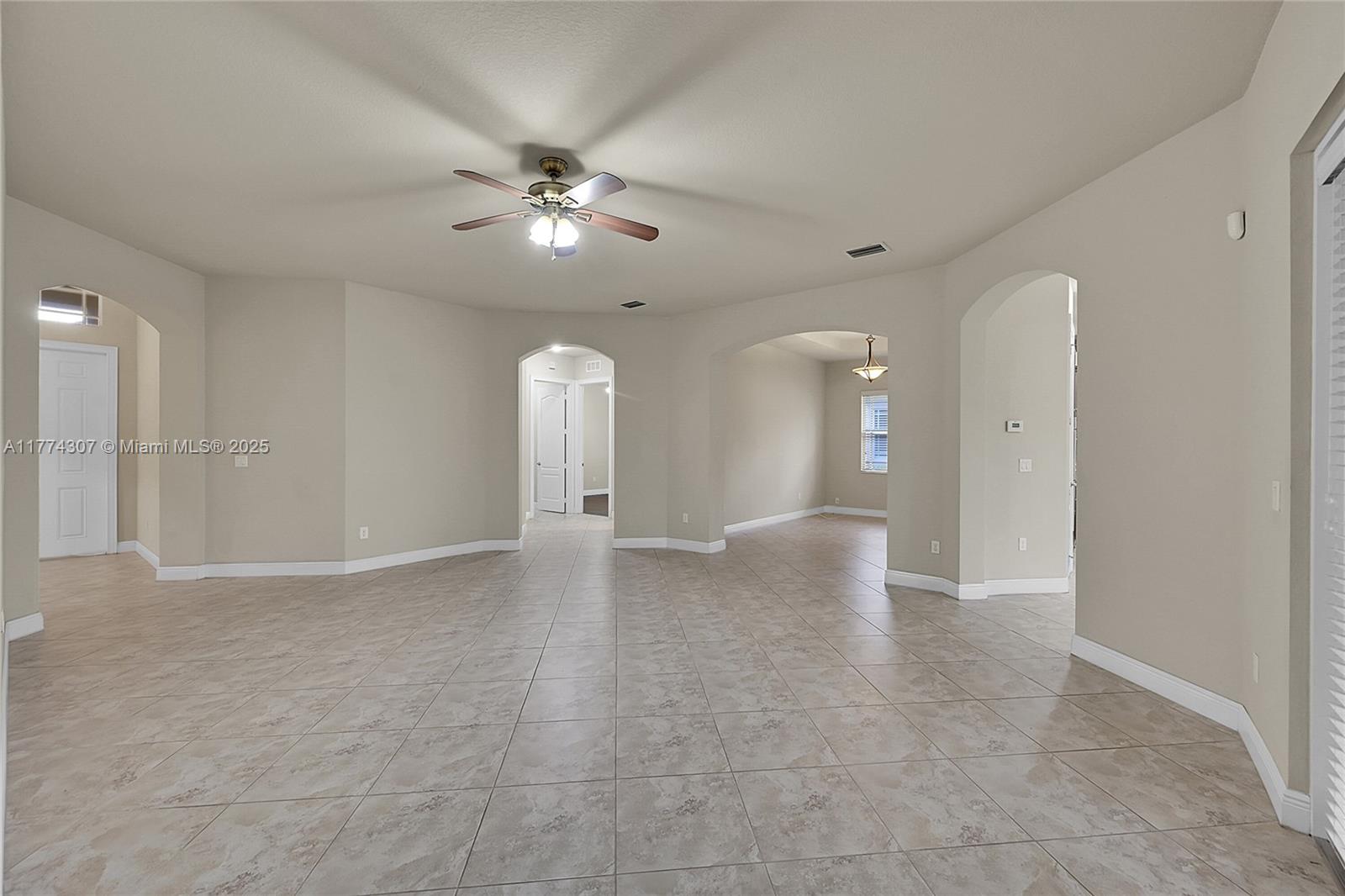 9051 Edgewater Bnd 9051