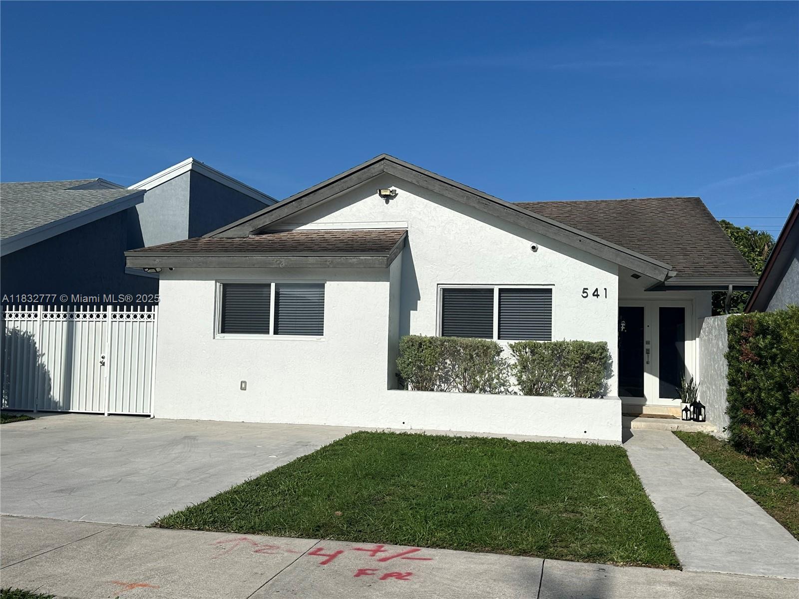 541 SW 89th Ct