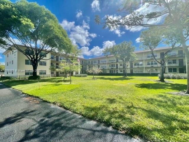 151 Sw 135th Ter 104T, Pembroke Pines, Miami-Dade County, Florida - 2 Bedrooms  
2 Bathrooms - 