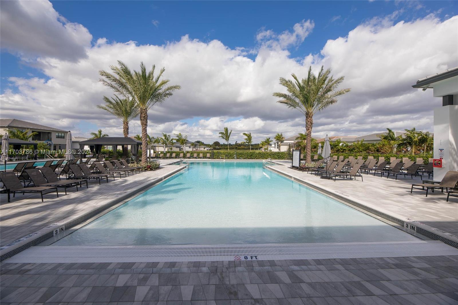 LOTUS PALM - Residential