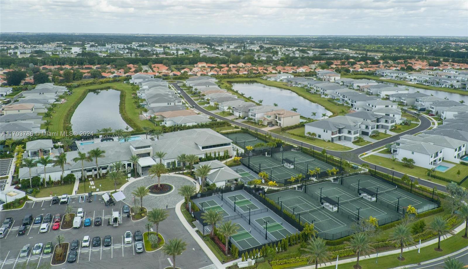 LOTUS PALM - Residential