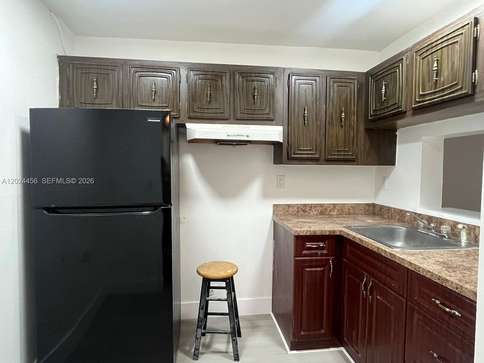 MONTECARLO CONDO - Residential Lease