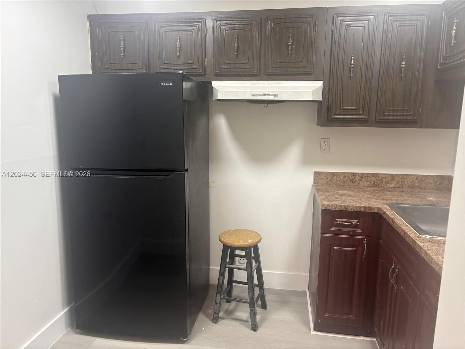 MONTECARLO CONDO - Residential Lease