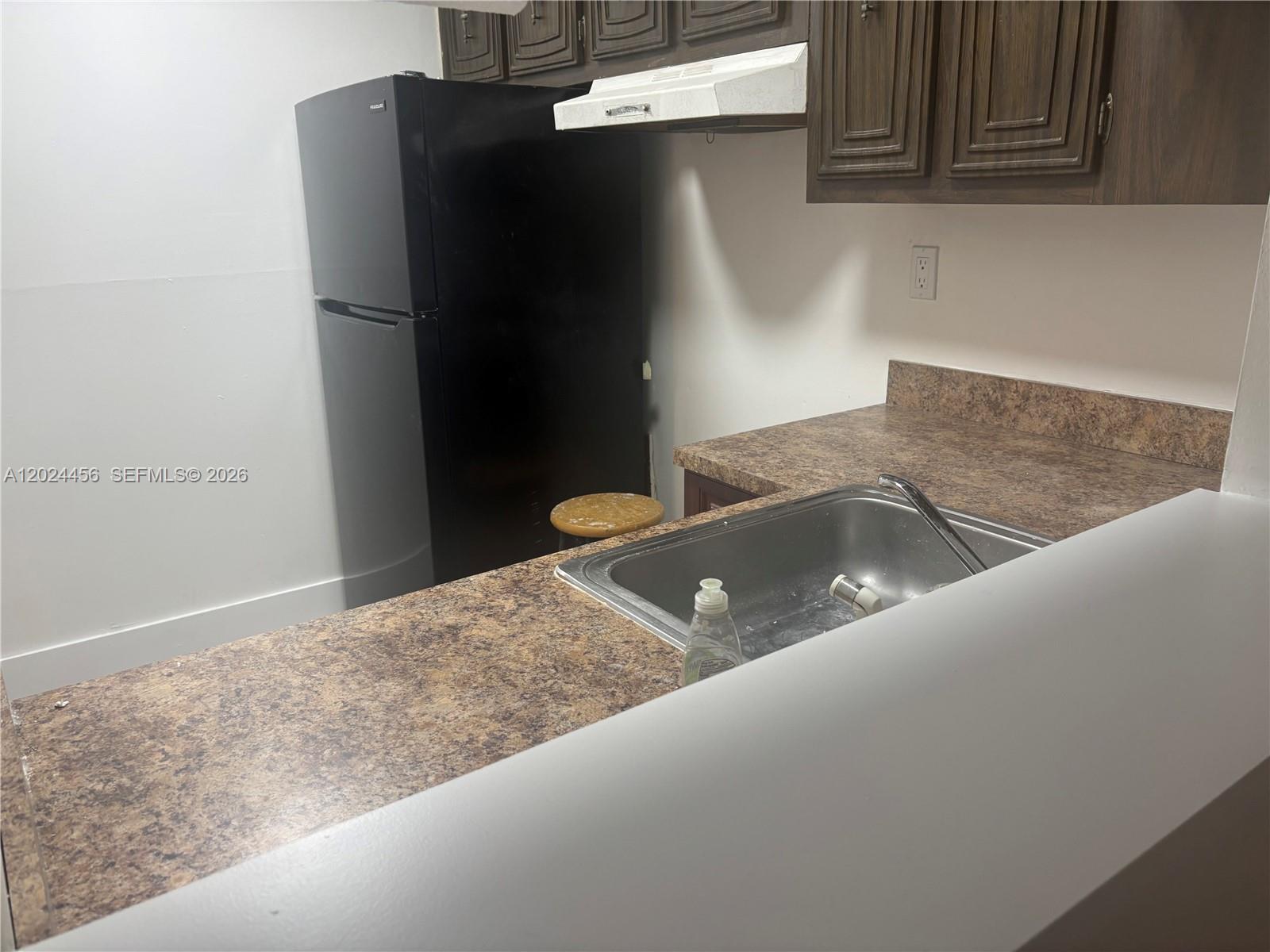 MONTECARLO CONDO - Residential Lease