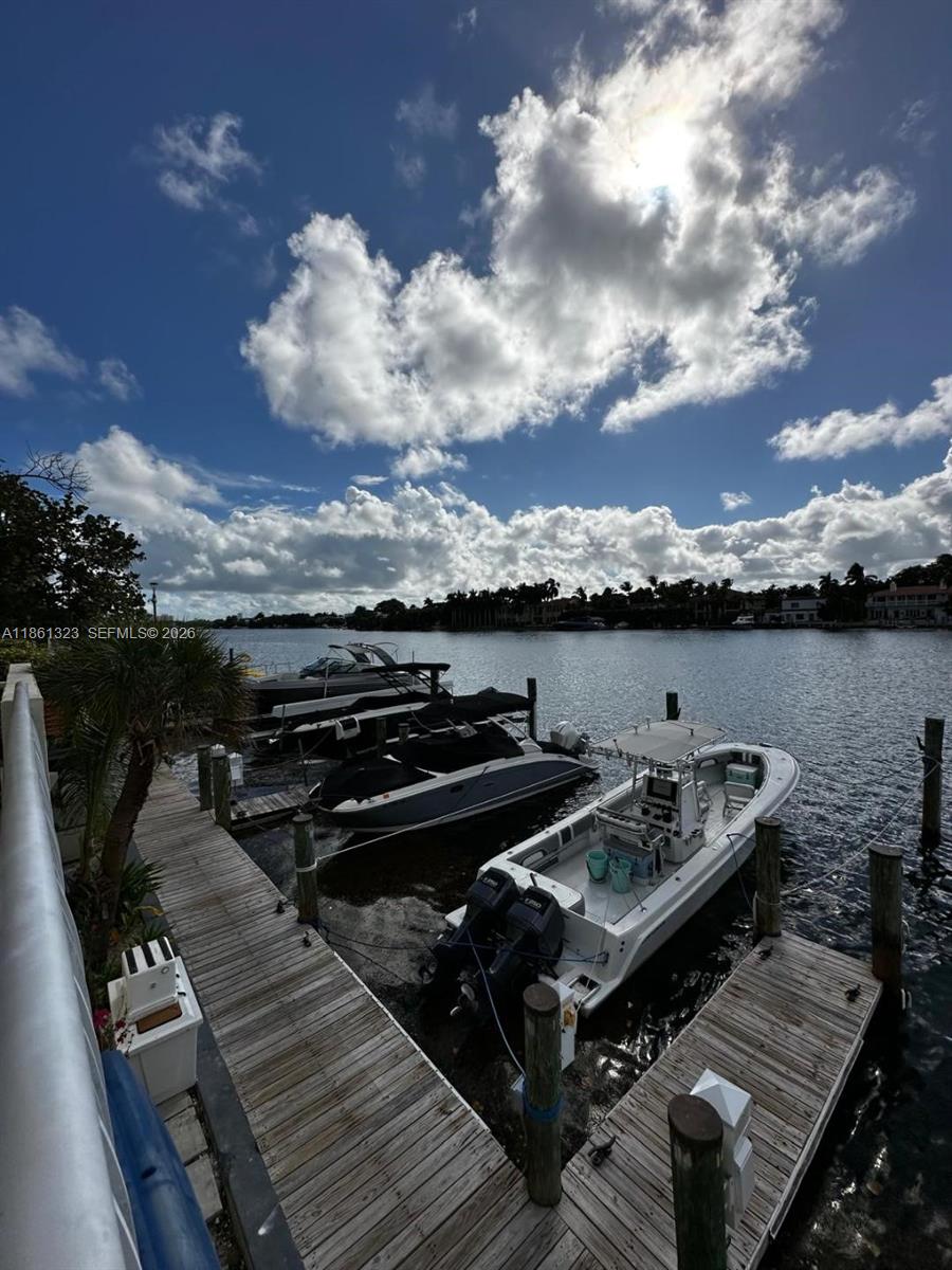 5600 CONDO - Residential