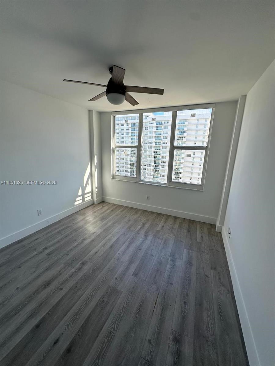 5600 CONDO - Residential