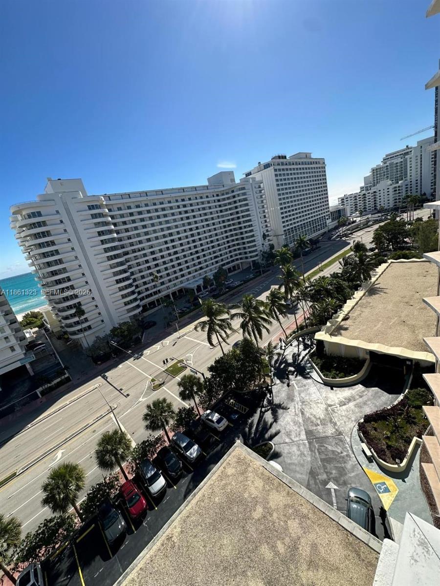 5600 CONDO - Residential