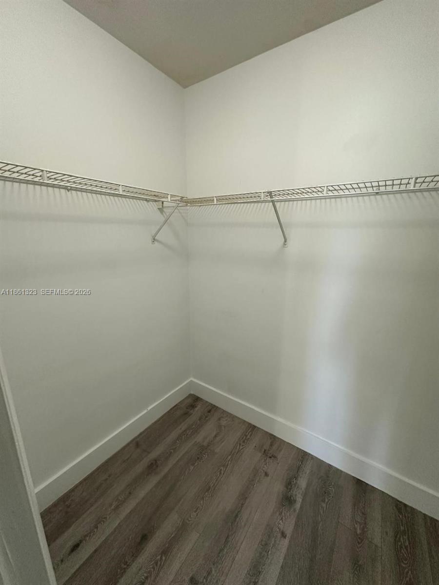 5600 CONDO - Residential