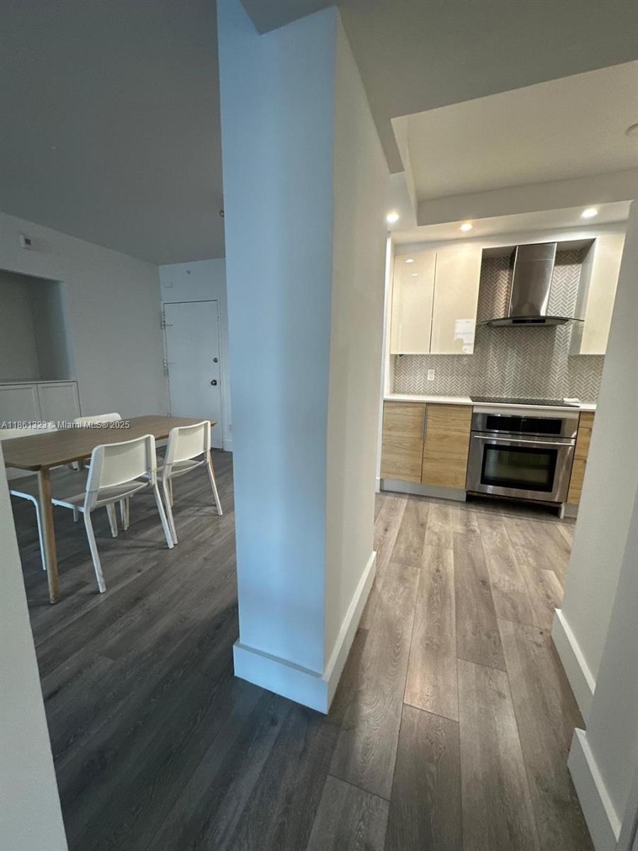 5600 CONDO - Residential