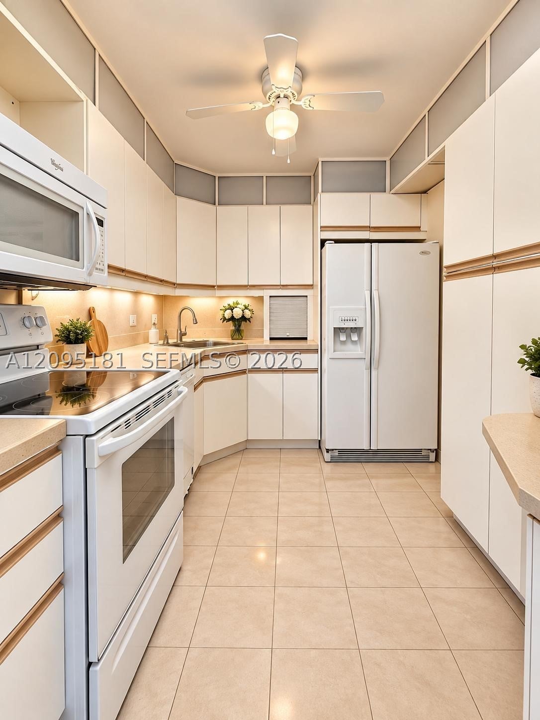 20515 E Country Club Dr 1044