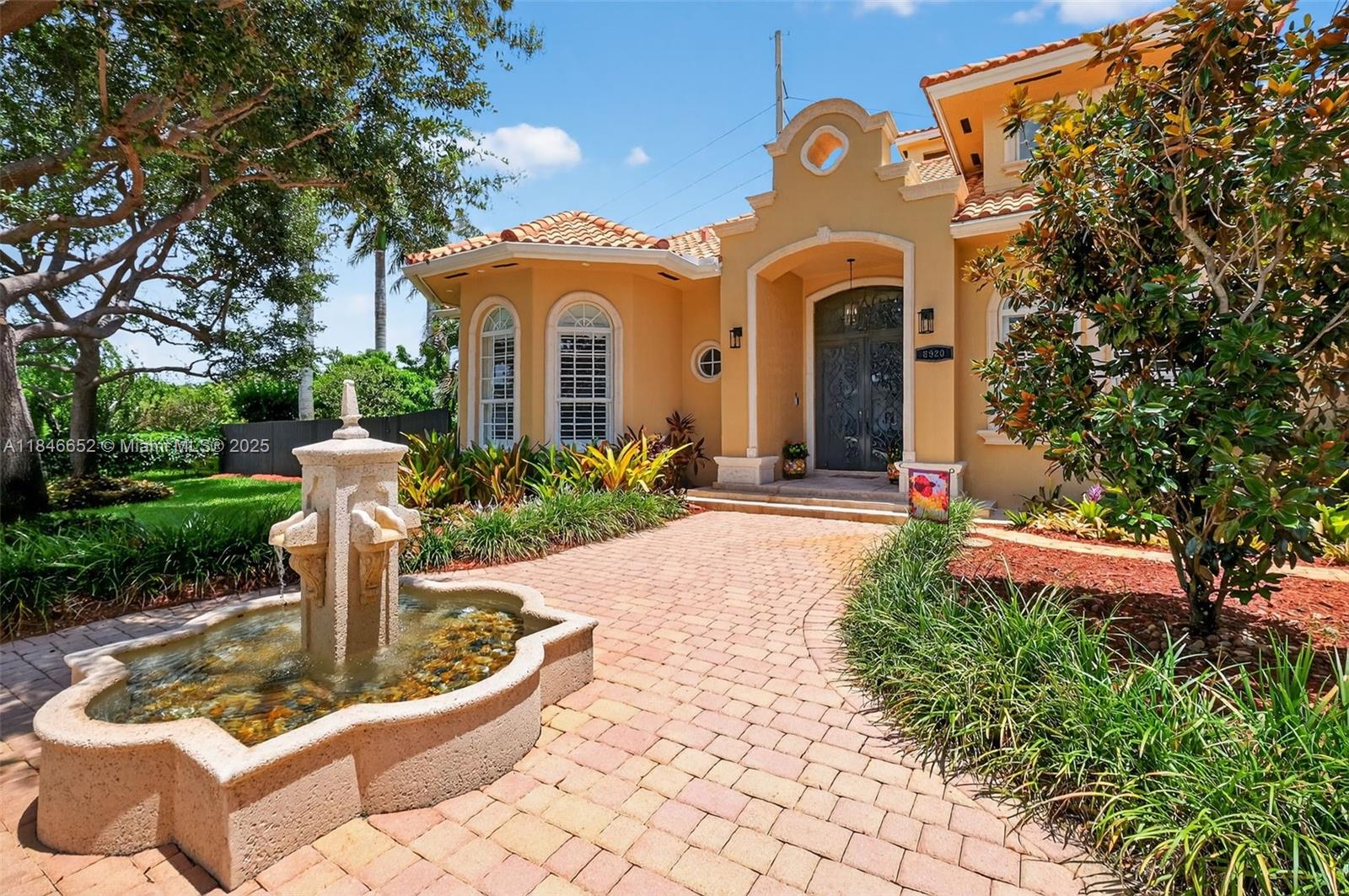 8920 SW 162nd Ter