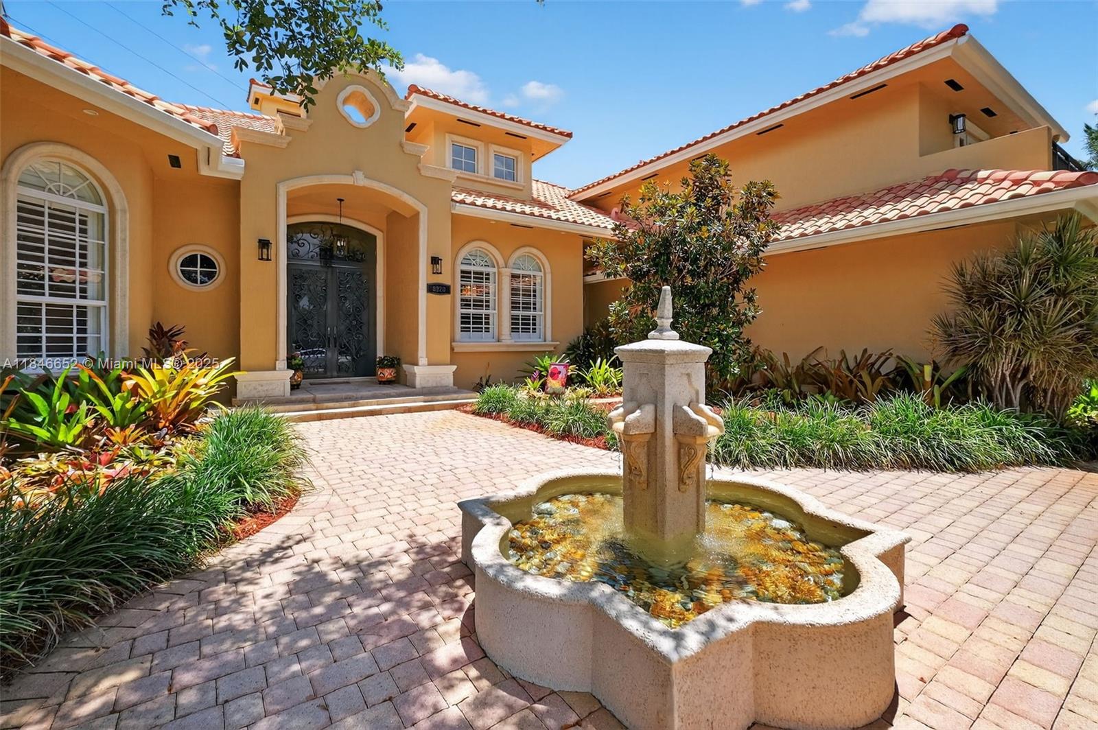 8920 SW 162nd Ter