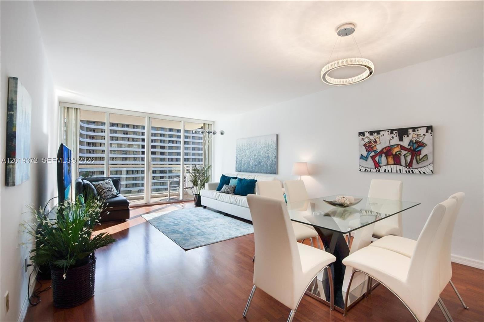 5600 Collins Ave 8A