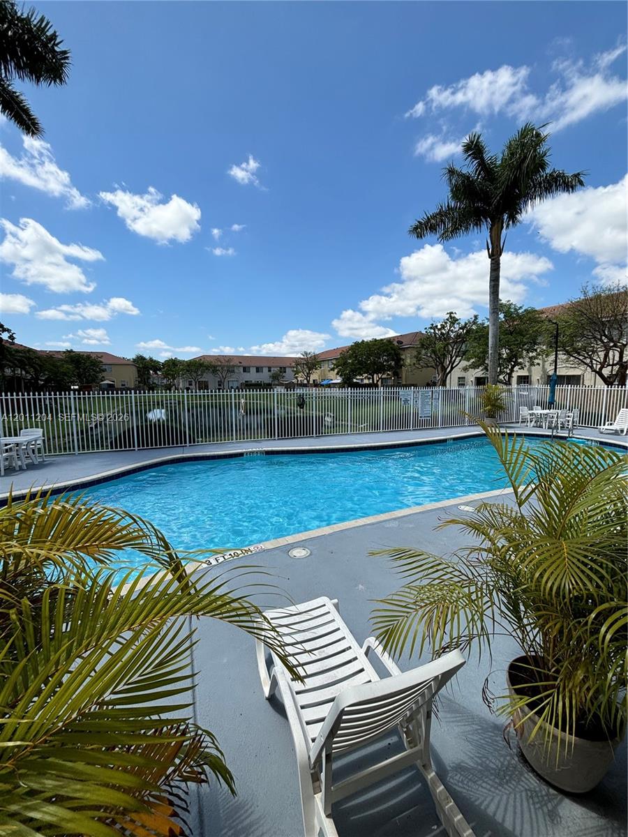 PORTOFINO VILLAS WEST - Residential