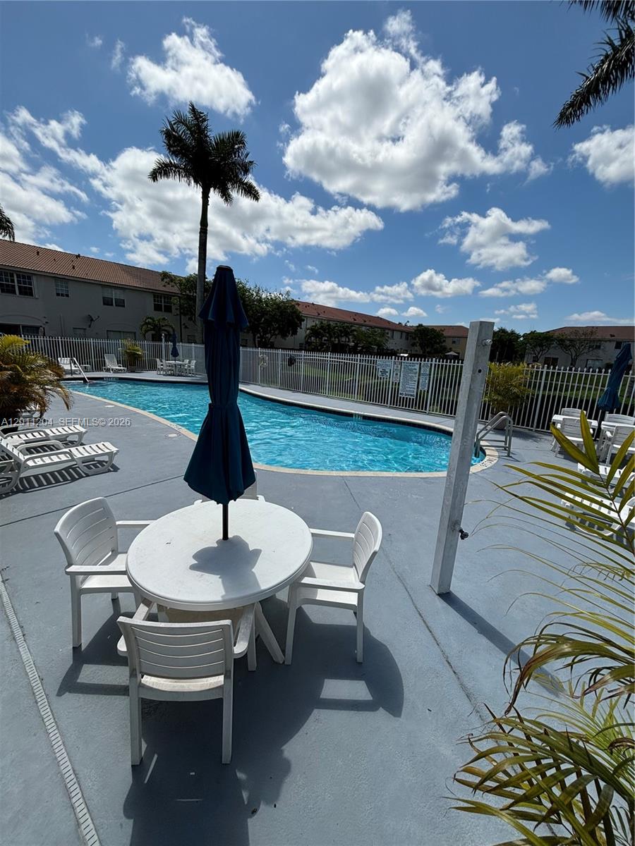 PORTOFINO VILLAS WEST - Residential