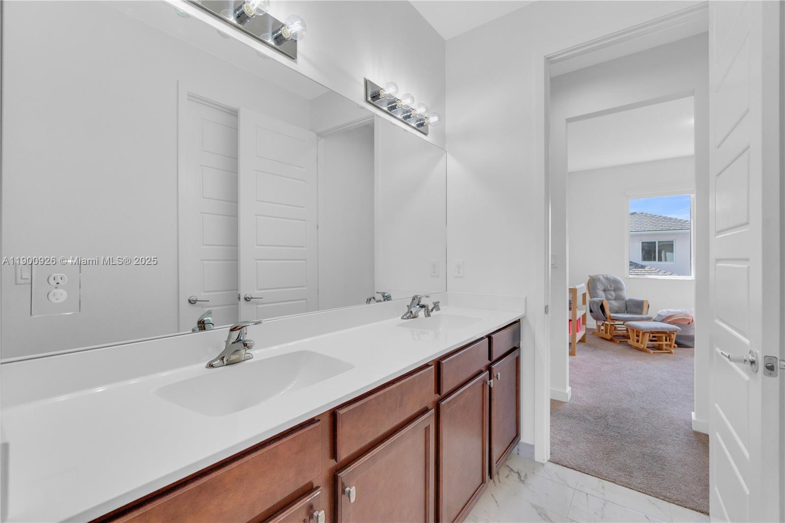 VENETIAN PARC WEST - Residential
